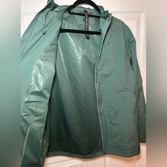 Lululemon Men’s Waterproof Full-Zip Rain Jacket-Medium Forest Green/Small - Picture 8 of 15